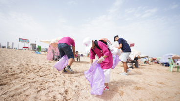 Découvrez les moments forts des actions nettoyage de plages de Dir iddik