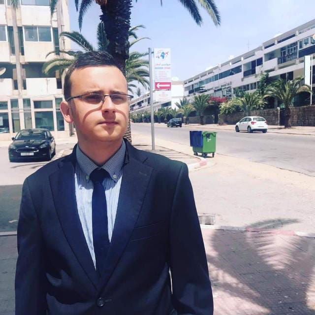 خالد اسحاق