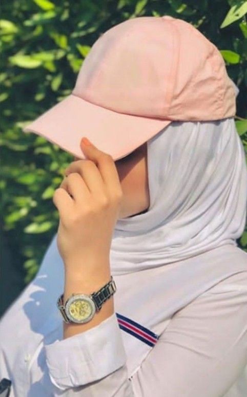 سناء أزيكي